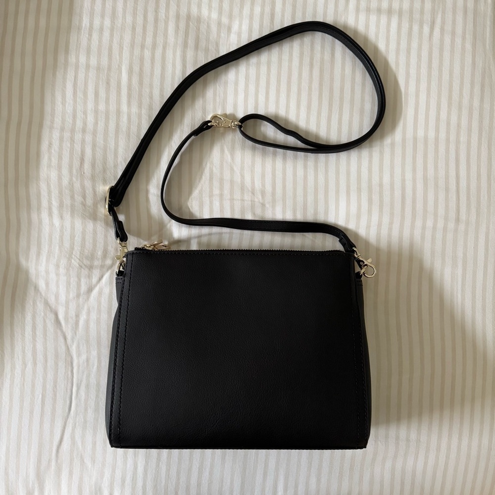 Lo & Sons Pearl Crossbody Bag - Black Cactus Leather